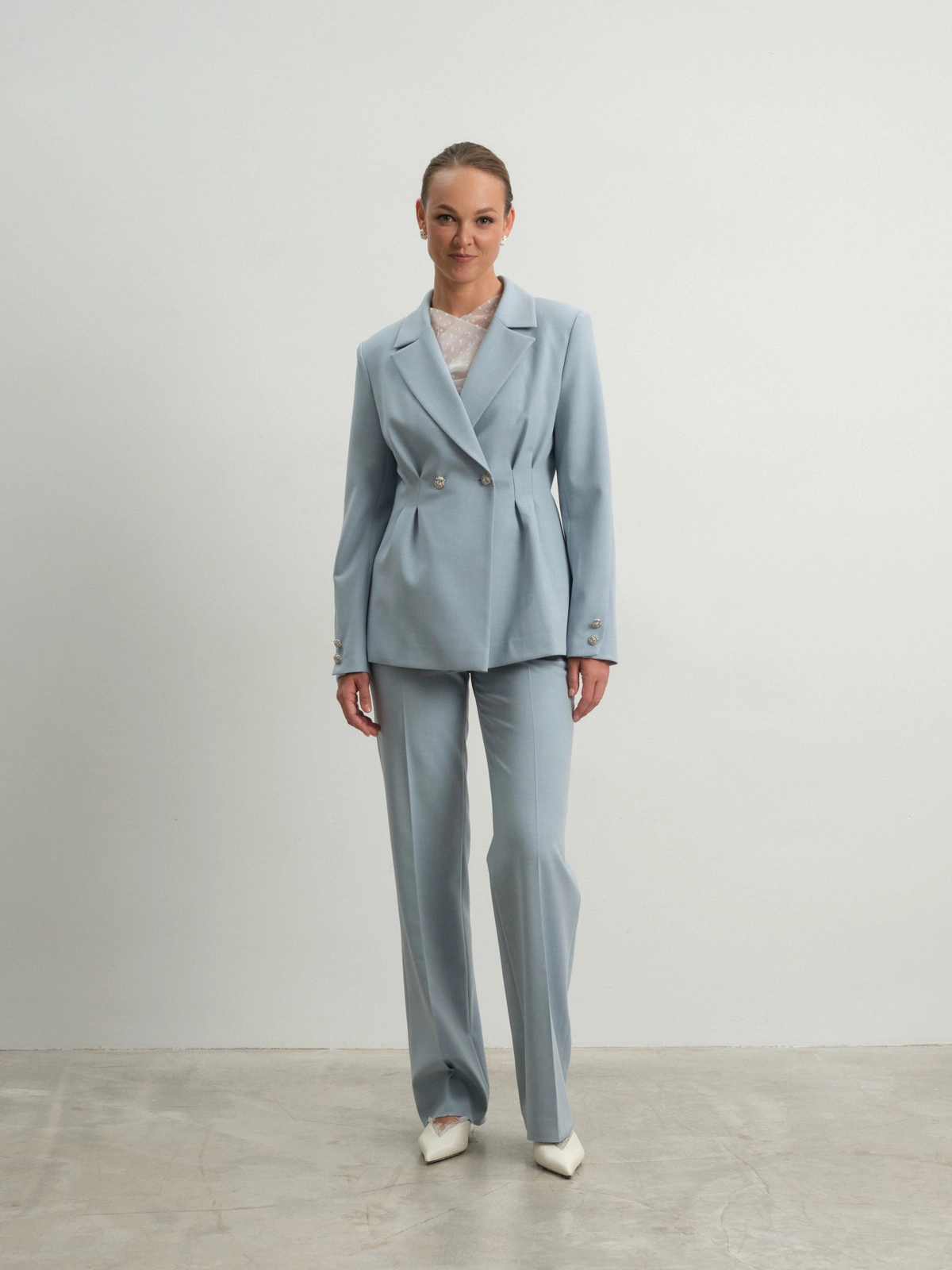 Голубой приталенный жакет Allure