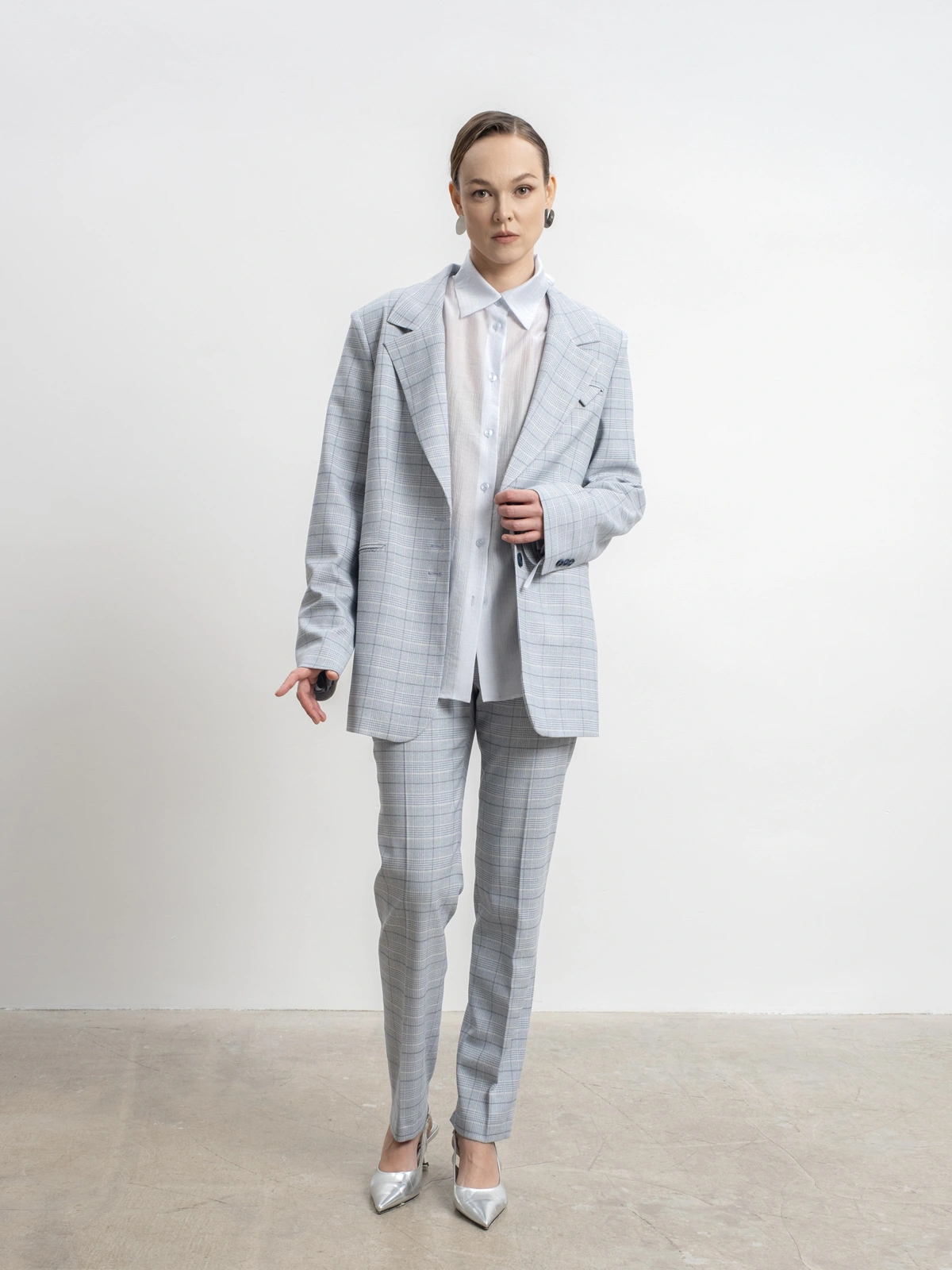 Голубой жакет в клетку