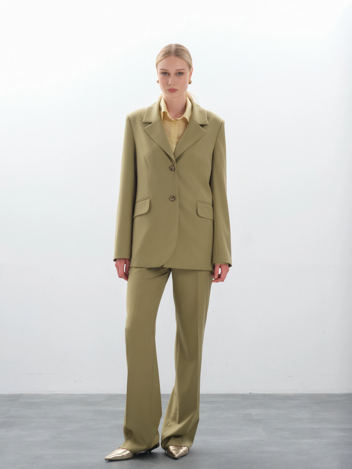 женские брюки, брюки палаццо, купить женские брюки, брюки женские классические, брюки прямые женские
офисные брюки женские, брюки трубы женские, зеленые брюки женские, костюмные брюки женские, оливковые брюки женские, деловые женские брюки, купить брюки классические оливковые, брюки цвета хаки женские, с чем носить зеленые брюки, штаны зеленые в офис, фисташковые брюки, брюки палаццо, купить прямые брюки женские оливковые, брюки прямые с высокой талией, брюки из костюмной ткани, фисташковые брюки, штаны прямые женские классика