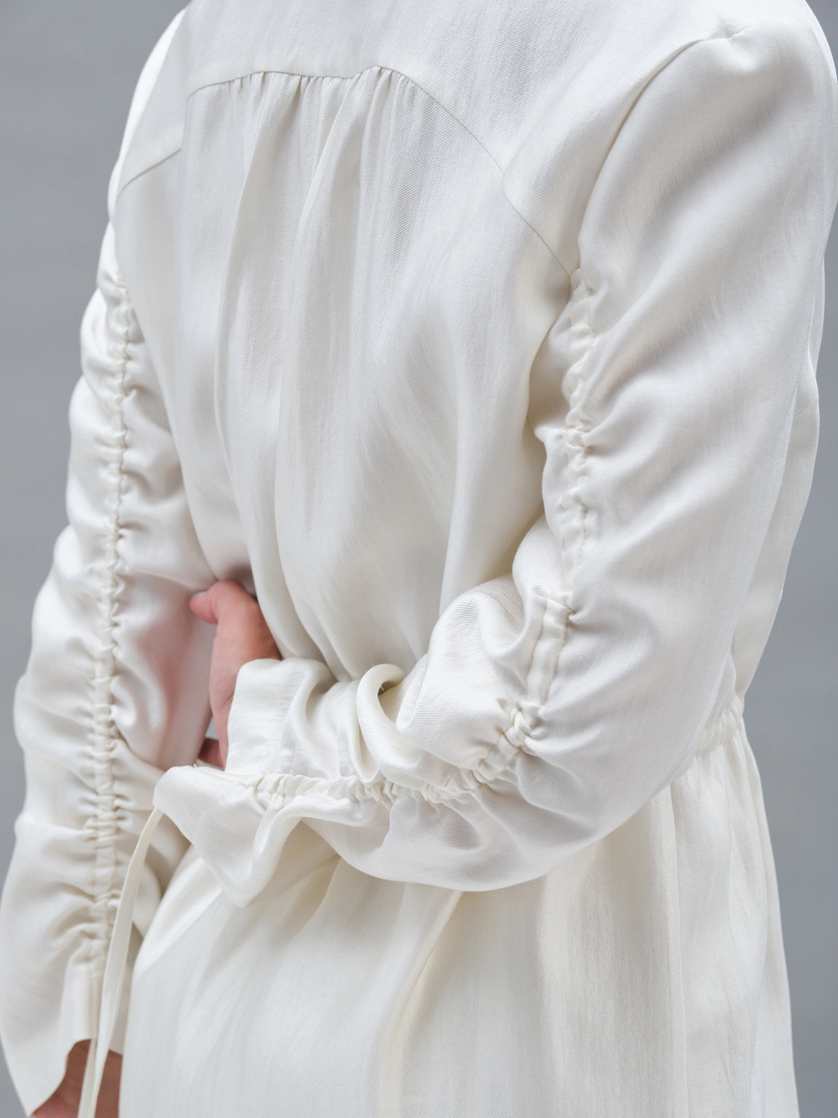 Белый жакет на кулиске Aurora