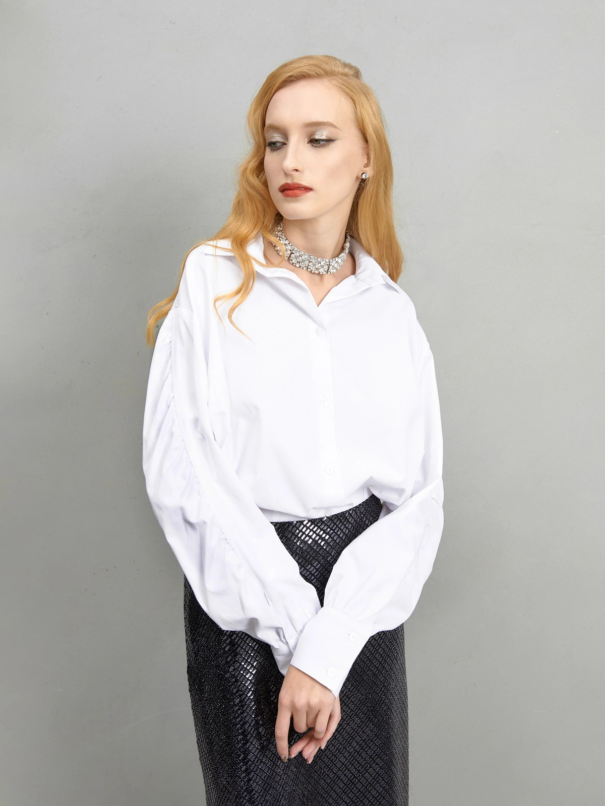 Рубашка оверсайз со сборкой на рукавах