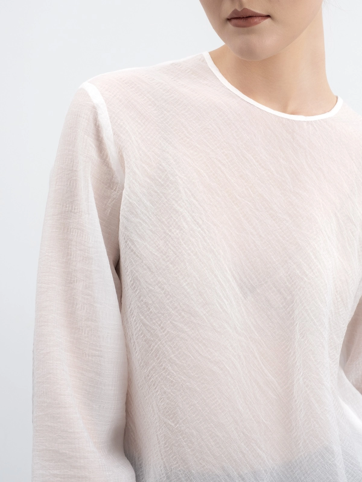 Молочная блуза на кулиске