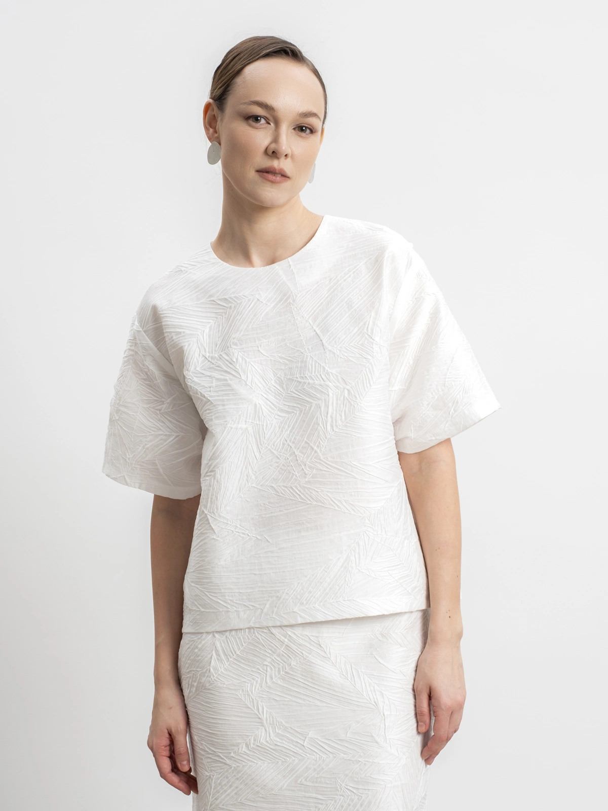 Белая блуза из жатой ткани