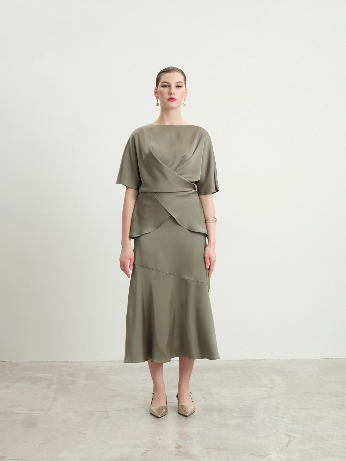 Зеленая атласная юбка Shibui