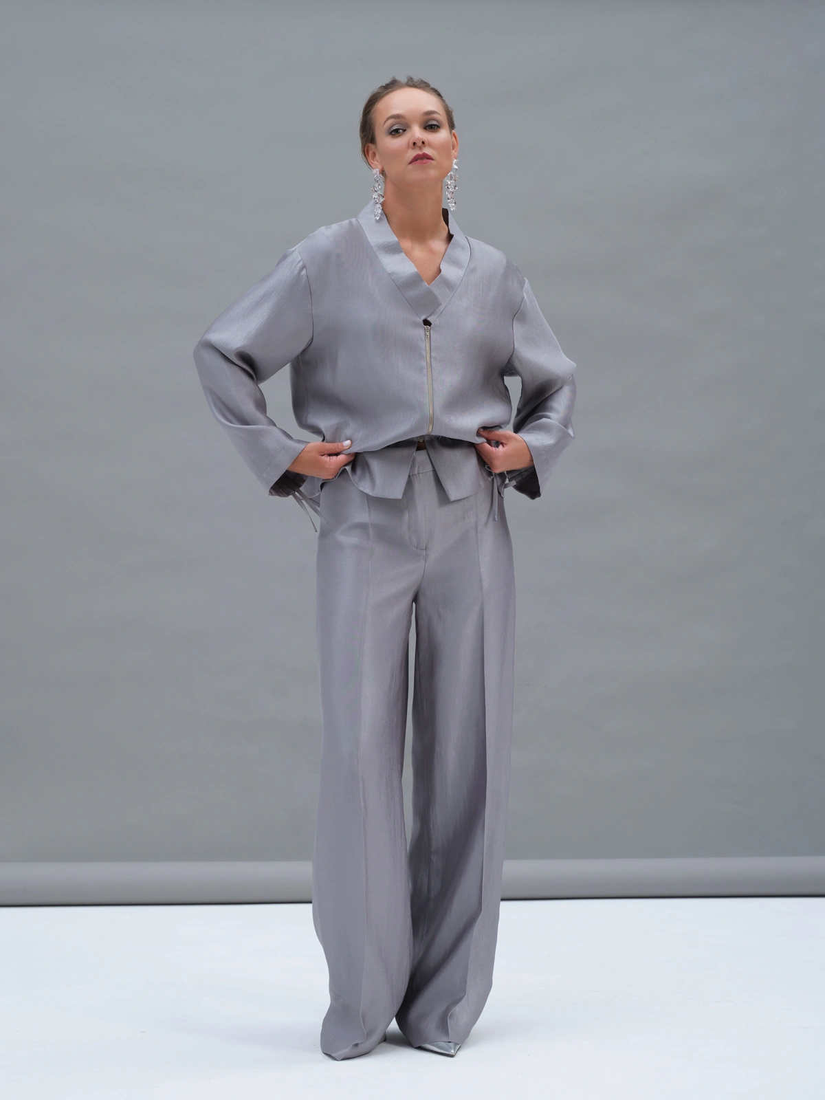 Серебряный бомбер на кулиске Selene