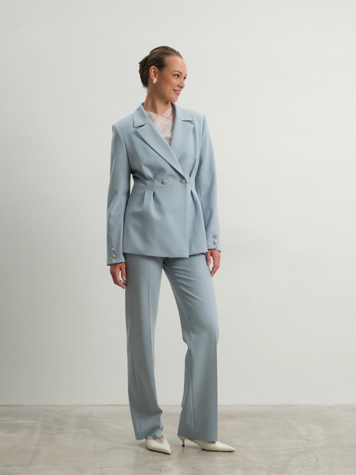 Голубой приталенный жакет Allure