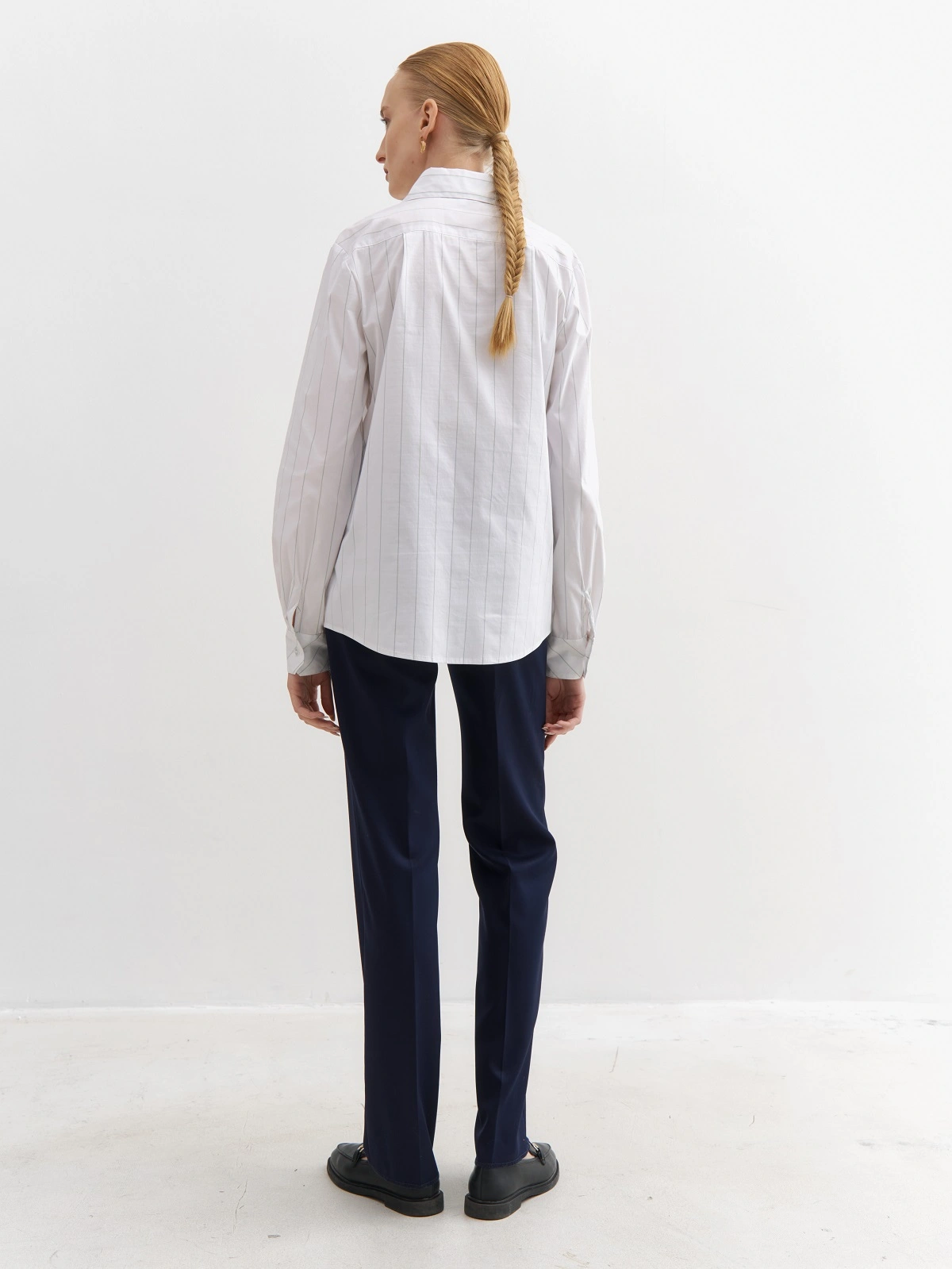 Рубашка в зеленую полоску