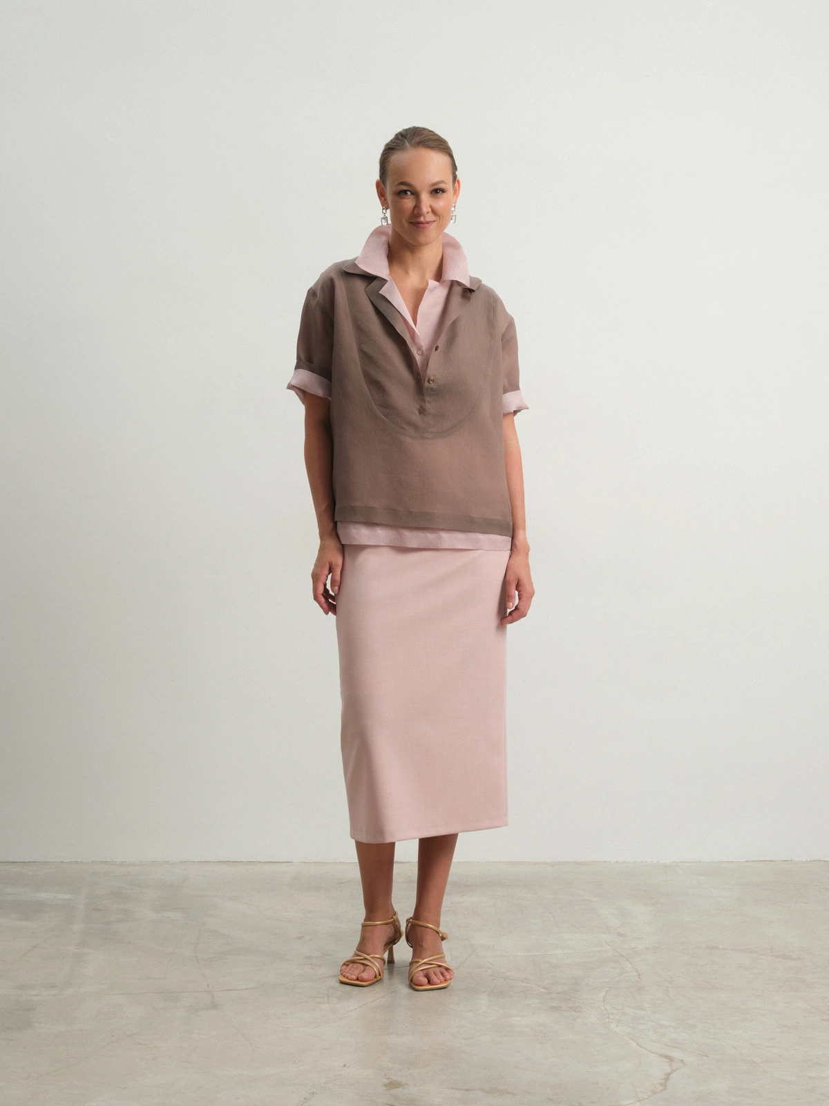 Розовая прямая юбка Charm