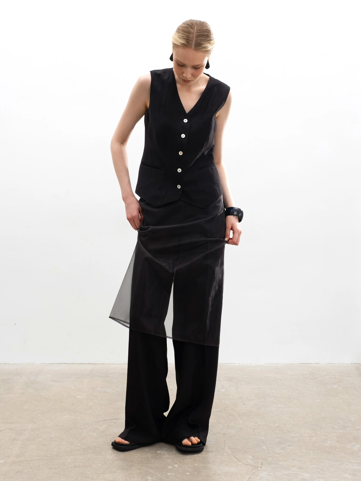 Черная юбка из органзы