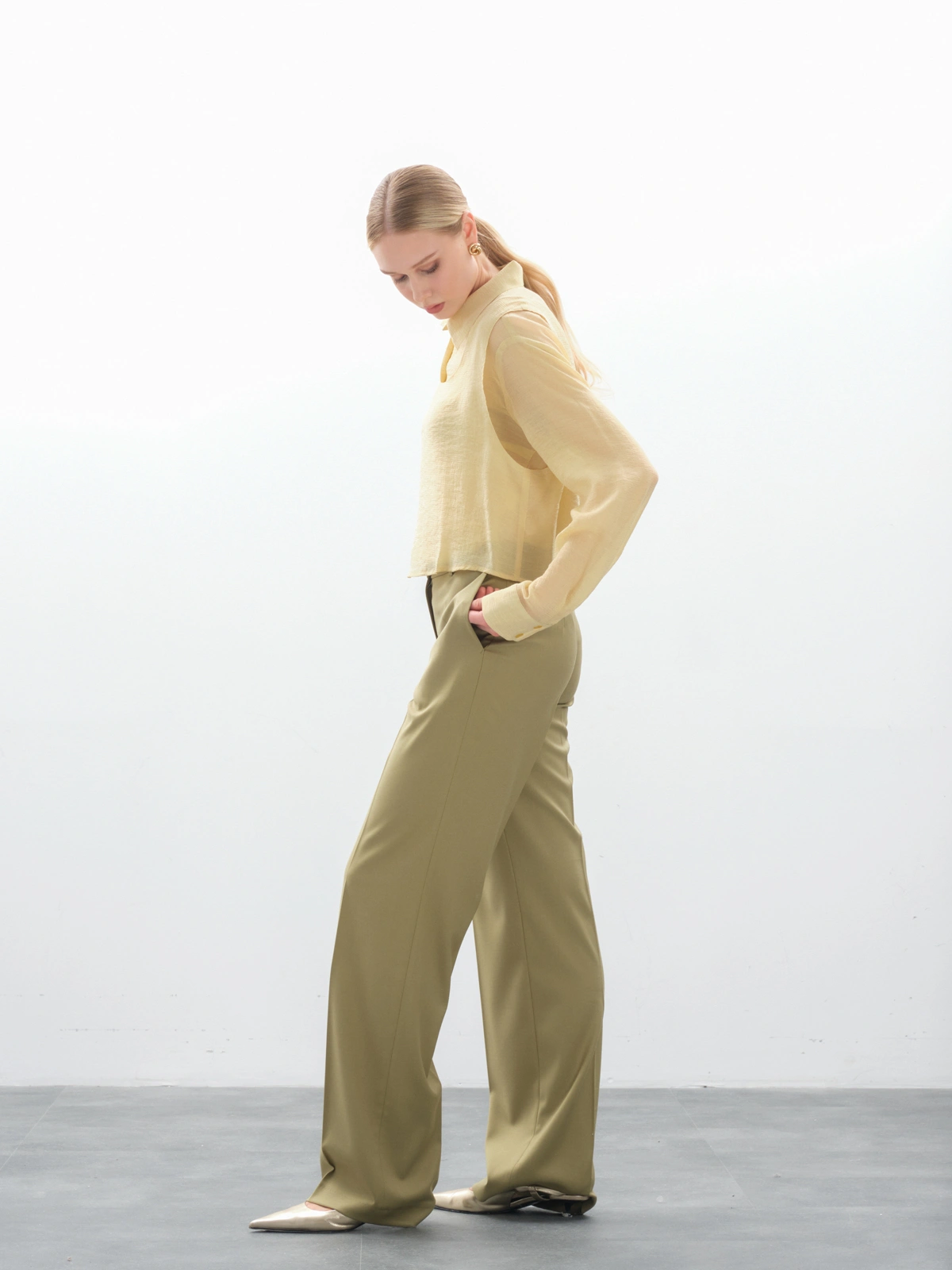 женские брюки, брюки палаццо, купить женские брюки, брюки женские классические, брюки прямые женские
офисные брюки женские, брюки трубы женские, зеленые брюки женские, костюмные брюки женские, оливковые брюки женские, деловые женские брюки, купить брюки классические оливковые, брюки цвета хаки женские, с чем носить зеленые брюки, штаны зеленые в офис, фисташковые брюки, брюки палаццо, купить прямые брюки женские оливковые, брюки прямые с высокой талией, брюки из костюмной ткани, фисташковые брюки, штаны прямые женские классика