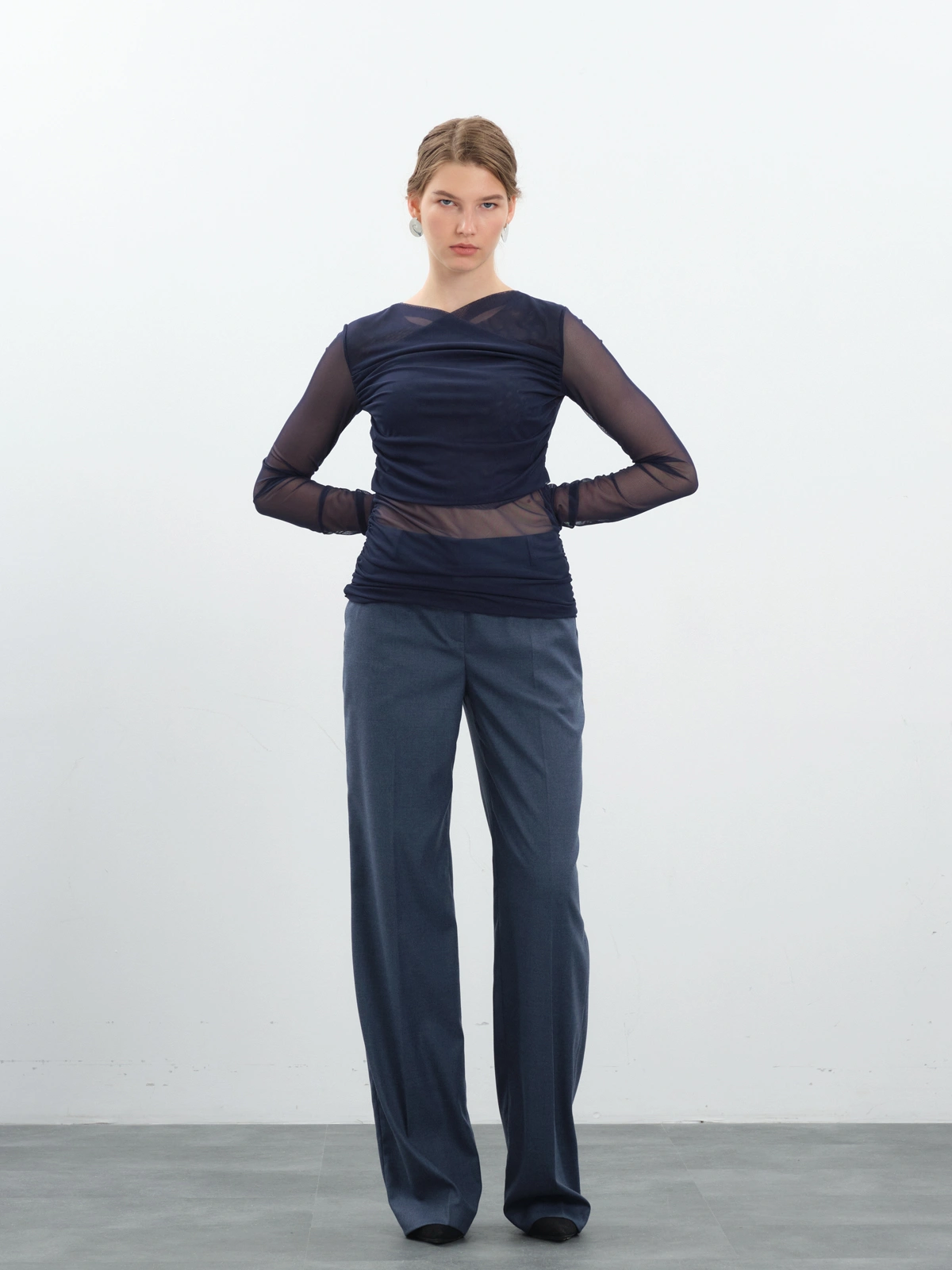 Синий лонгслив-сетка