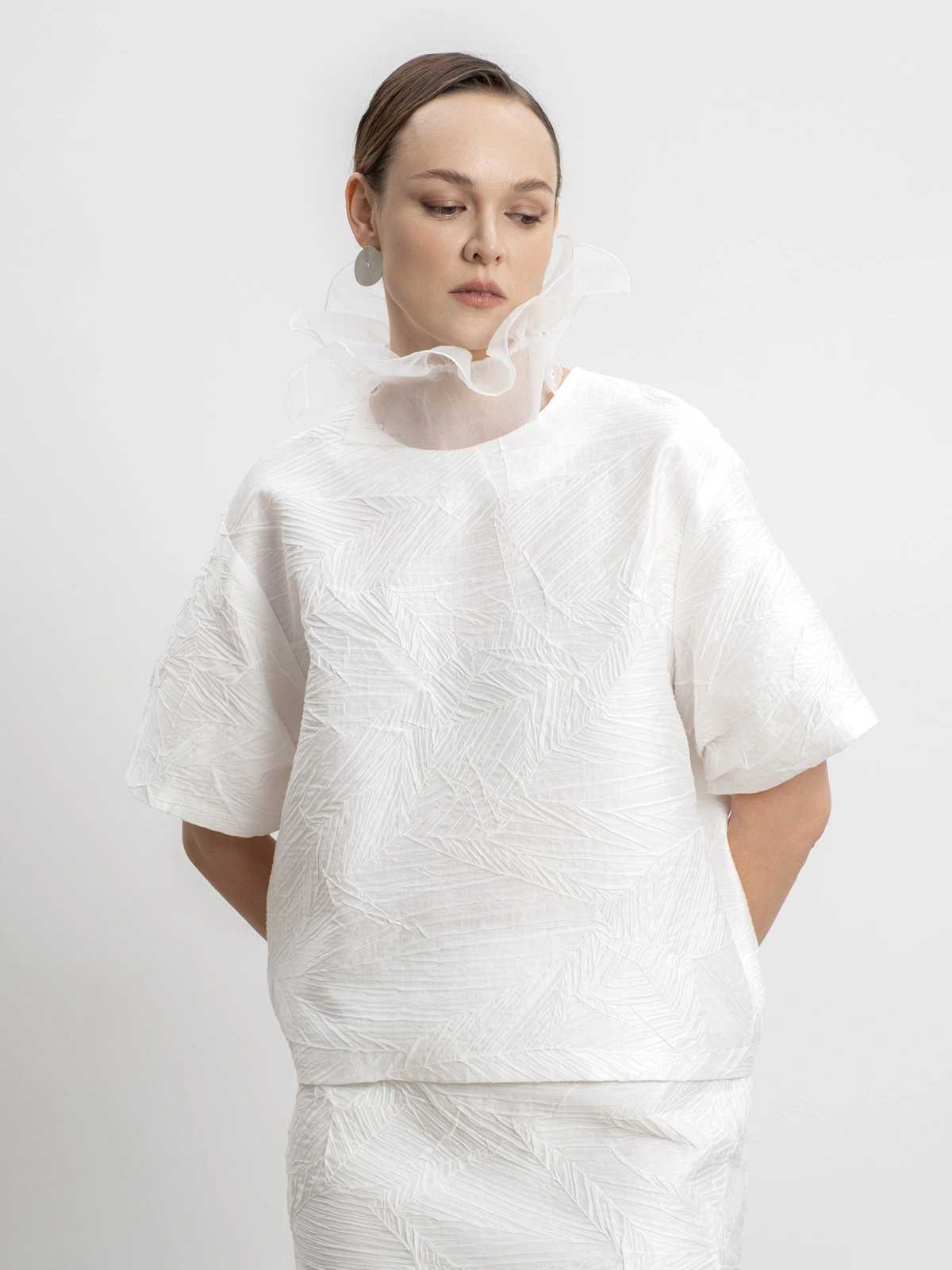 Белая блуза из жатой ткани