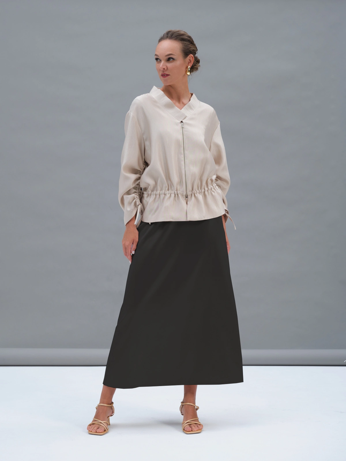 Золотой бомбер на кулиске Eos