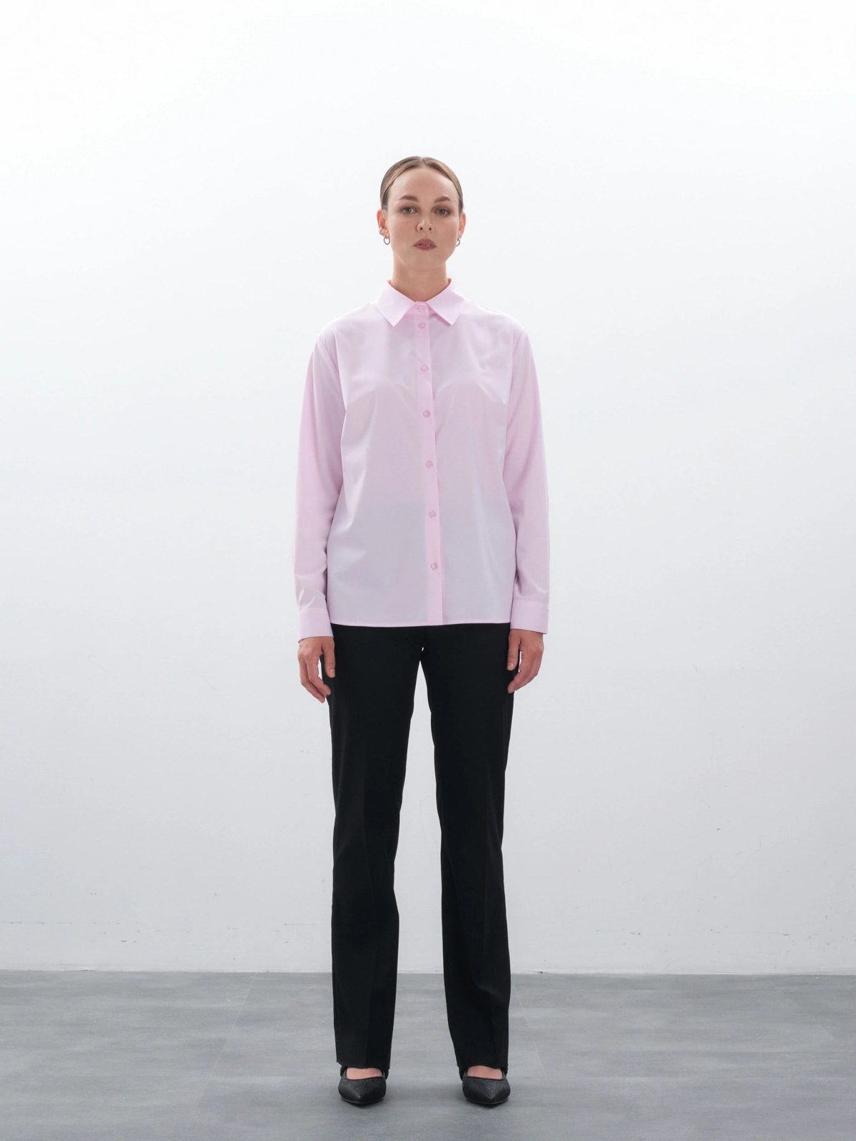 Классическая розовая рубашка