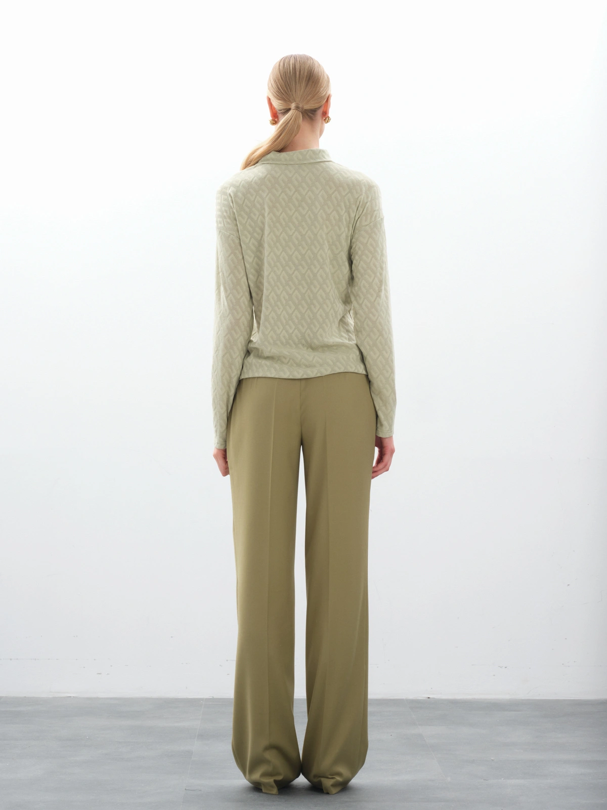 женские брюки, брюки палаццо, купить женские брюки, брюки женские классические, брюки прямые женские
офисные брюки женские, брюки трубы женские, зеленые брюки женские, костюмные брюки женские, оливковые брюки женские, деловые женские брюки, купить брюки классические оливковые, брюки цвета хаки женские, с чем носить зеленые брюки, штаны зеленые в офис, фисташковые брюки, брюки палаццо, купить прямые брюки женские оливковые, брюки прямые с высокой талией, брюки из костюмной ткани, фисташковые брюки, штаны прямые женские классика