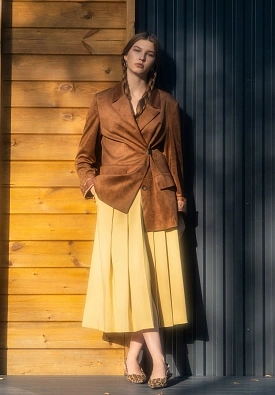 Горчичная юбка в складку