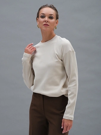 Бежевый утепленный лонгслив в рубчик