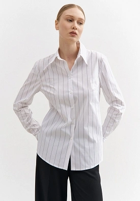 Рубашка в черную полоску