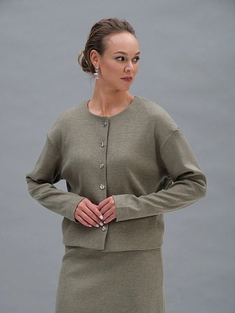 Оливковый трикотажный жакет