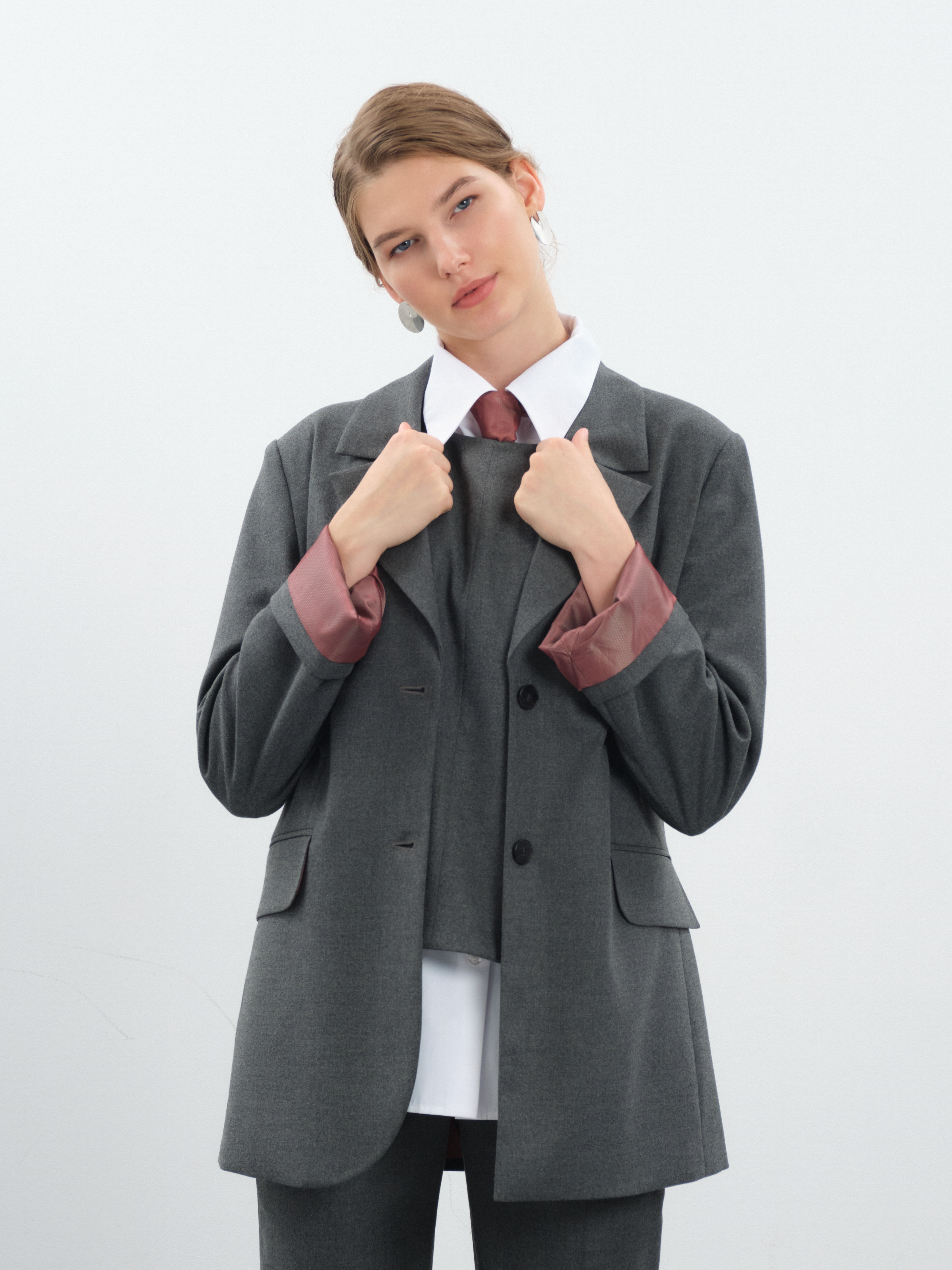 Жакет с асимметричным бортом